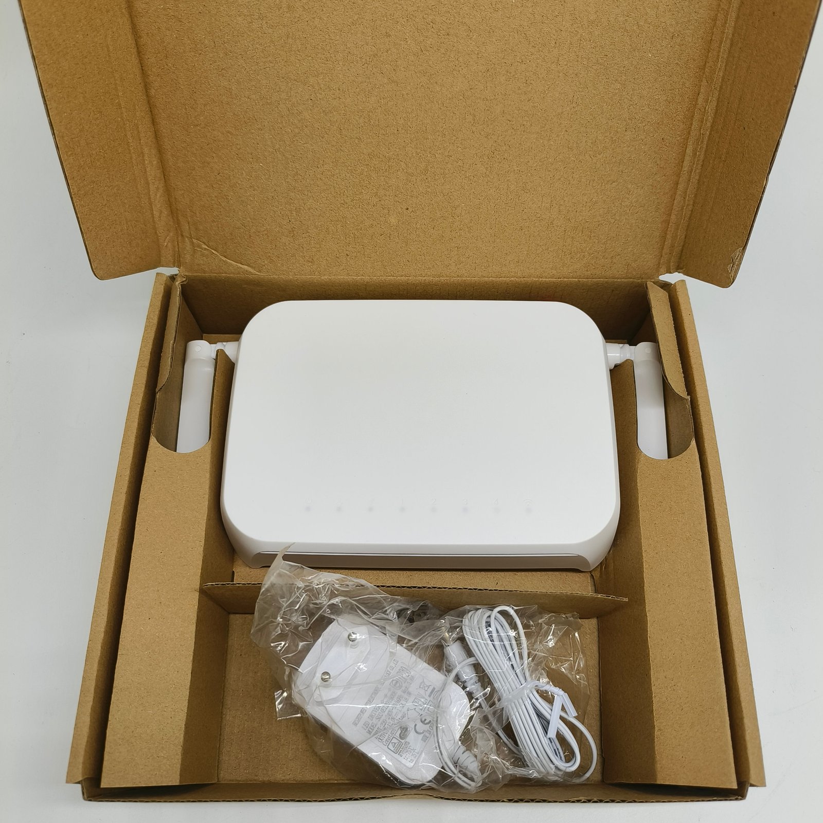 Good Price Wifi 6 TG81D4X6S XPON ONU Dual Band AX1800 4GE 2.4G/5GWIFI FTTH ONT English Firmware Like EG8145X6 G-1426-MA H3-1S