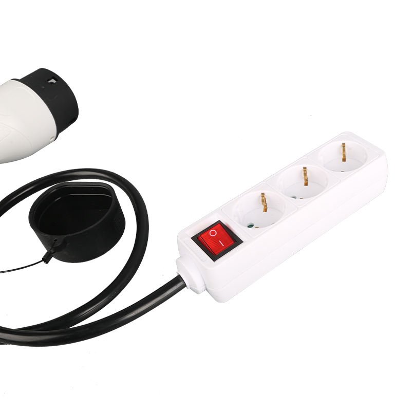 New Outdoor 16A 3.5KW 220V IP55 Electric Vehicle Discharger Gun Type1/Type2/GBT Compatibility CE/TUV Certified -30~+50 Operating