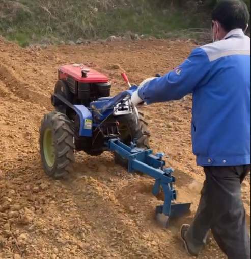 Multi-Function High Quality 2WD Diesel Walking Tractor with 20 HP for Farm Use