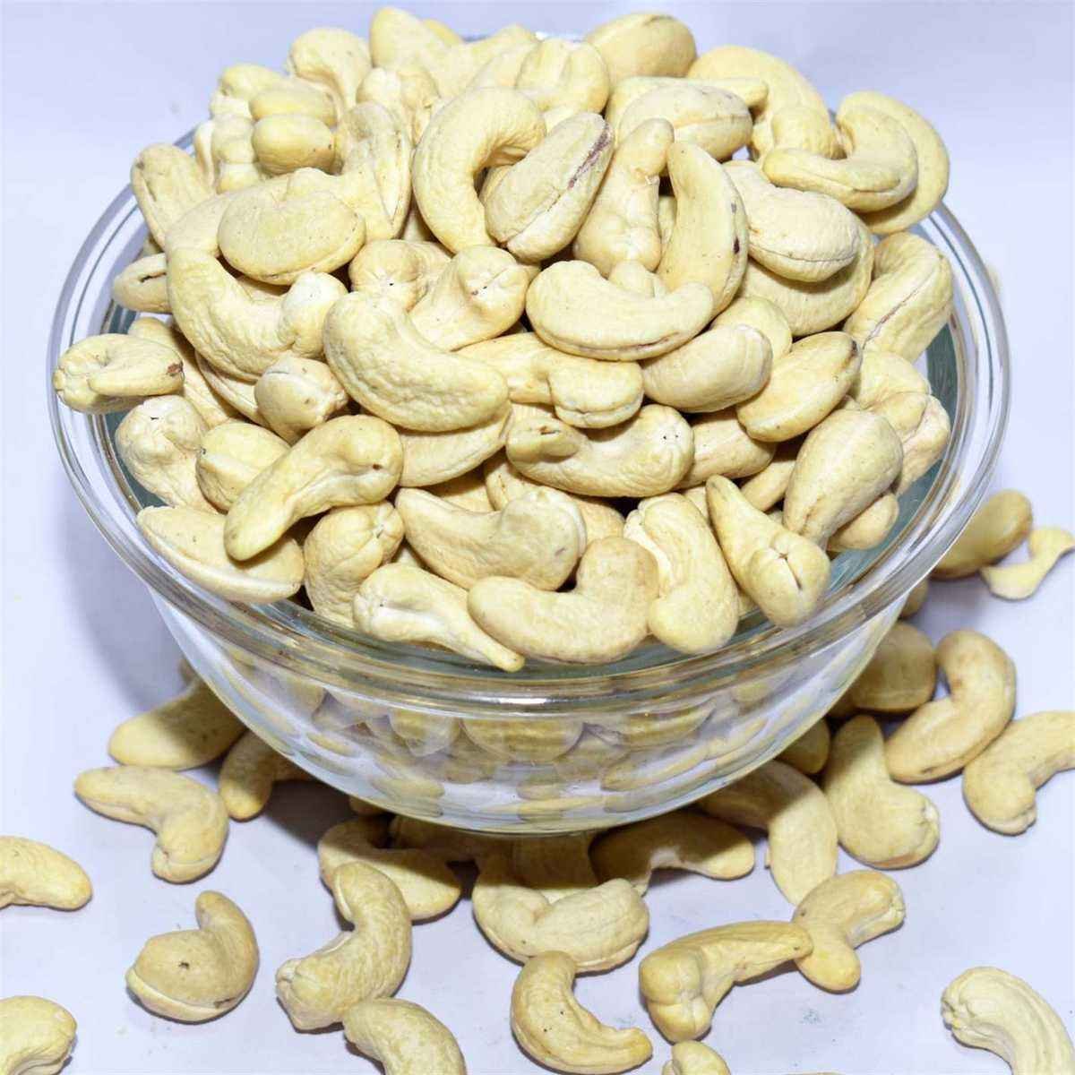 Raw Premium Quality Dried Cashew Nuts Top Grade 100% Natural Vacuum Packed Customized Packaging Wholesale Purchase Export UK