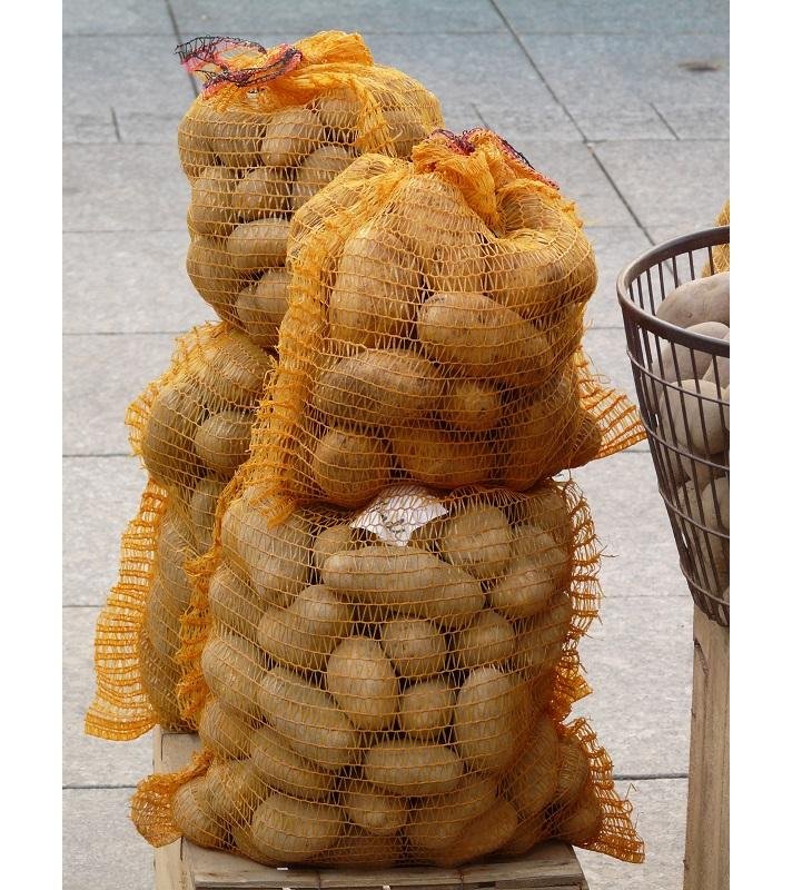Natural Fresh Potatoes Premium Quality Rich Taste Farm Produce Ideal for Curry Frying Baking Soup and Healthy Meals