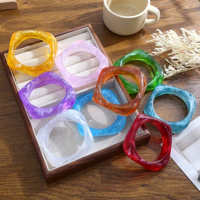 Trendy Geometric Chunky Resin Thick Bangles for Women Acrylic Bracelets Autumn Winter Jewelry Gift