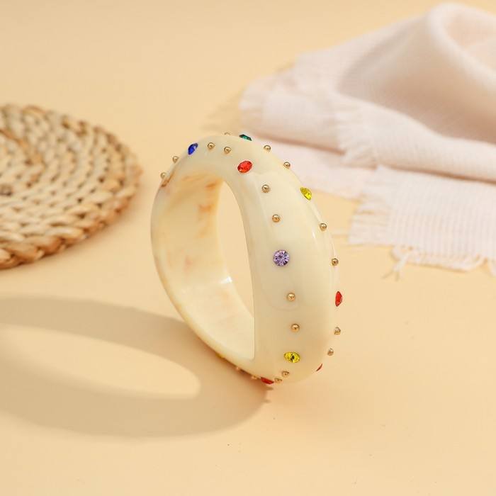 Trendy Irregular Crystal Acrylic Geometric Cuff Bangles for Women Party Jewelry Gifts