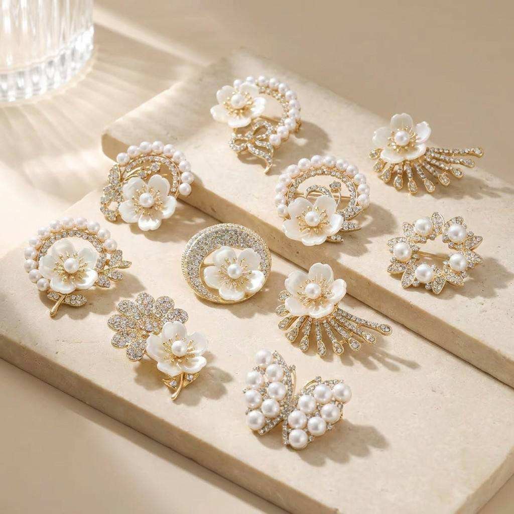 Elegant Women's Pearl Studded Three-Dimensional Flower Brooch High-End Silver Plated Fashionable Party Gift Small Fragrance