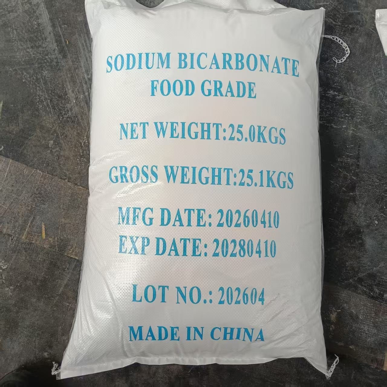 High Purity 99.7% Min Food Grade Sodium Bicarbonate Baking Soda CAS 144-55-8 White Powder for Food Additives & Bakery Use