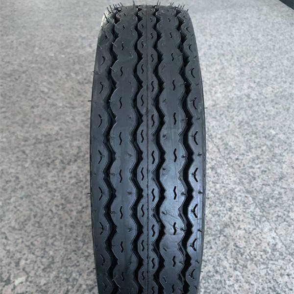 4.50-19 Tyre Tire Casing for Scooter Motorcycle Replacement Motorcycle Inner Tube Motorcycle Tire Factory